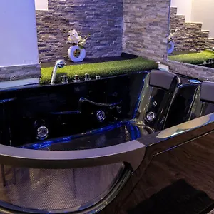 Jacuzzi, Appart Moderne, 30 Mètres De La Appartement